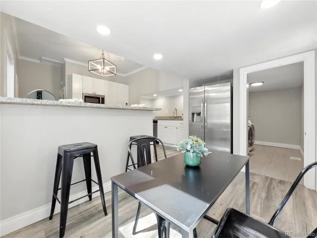 a view of living room washer and dryer