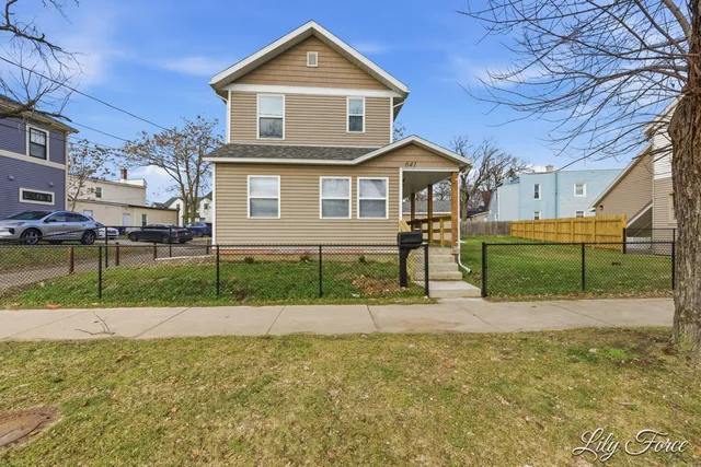 $325,000 | 641 Butterworth Street Southwest, Grand Rapids, MI 49504