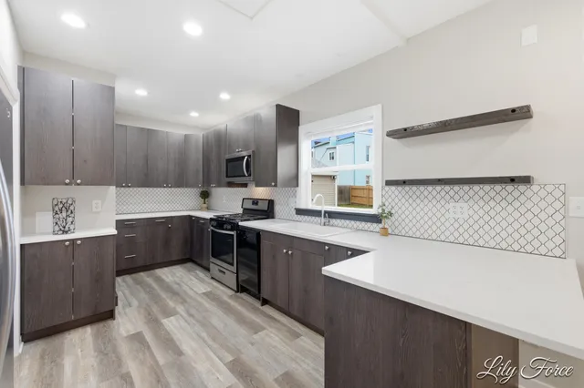 $325,000 | 641 Butterworth Street Southwest, Grand Rapids, MI 49504