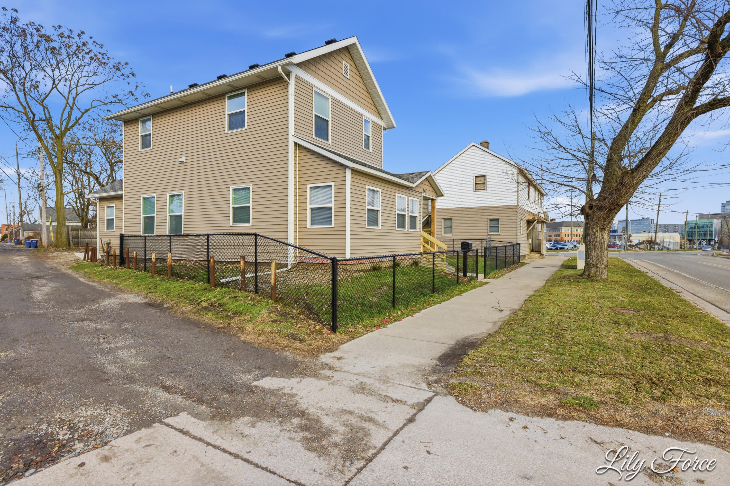 641 Butterworth Street Southwest Grand Rapids, MI 49504 - Photo 32 of 35 641-butterworth-st_034 (1)