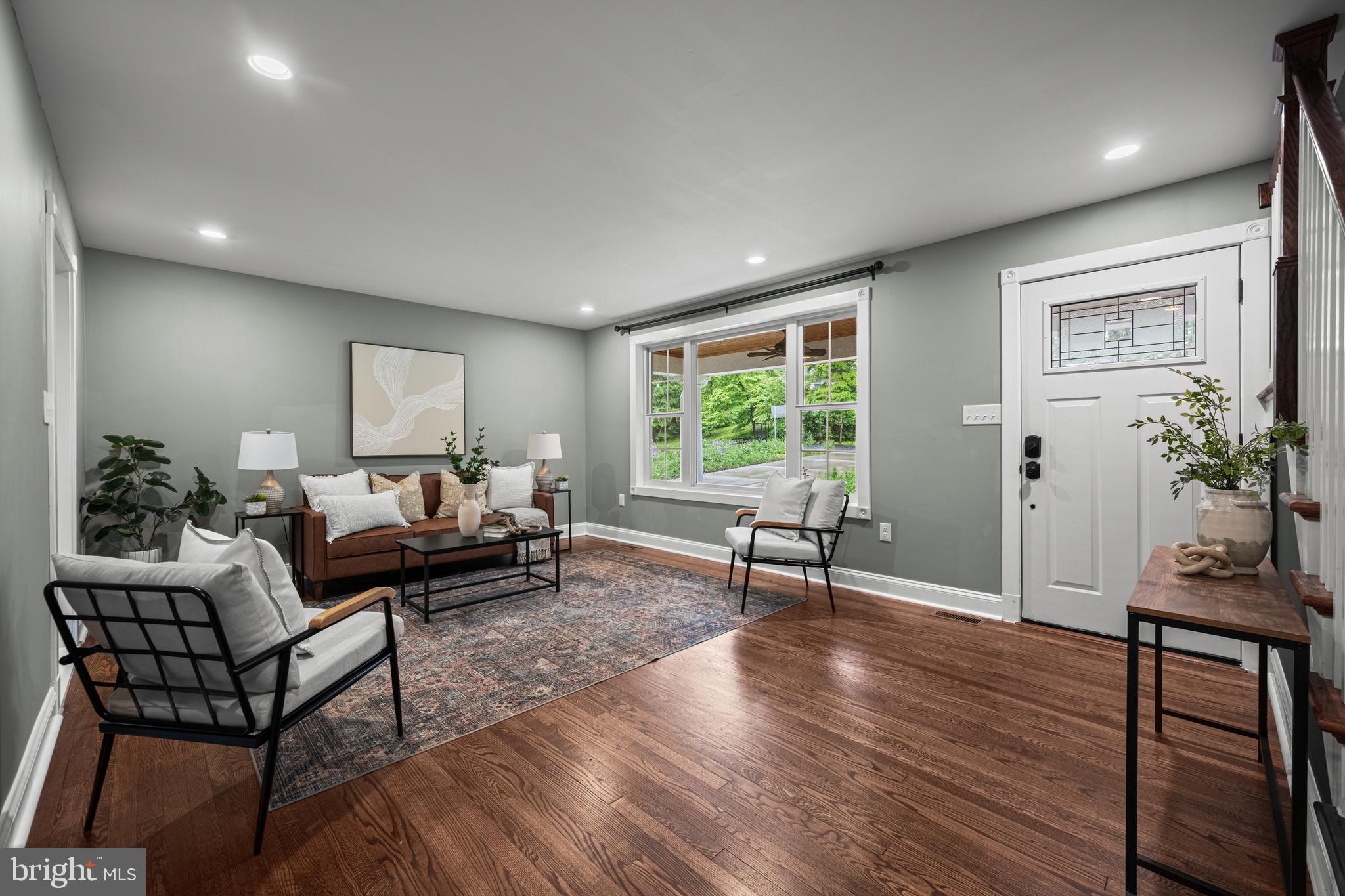 10902 Hammond Drive Laurel, MD 20723 - Photo 19 of 48 a living room with furniture and a window