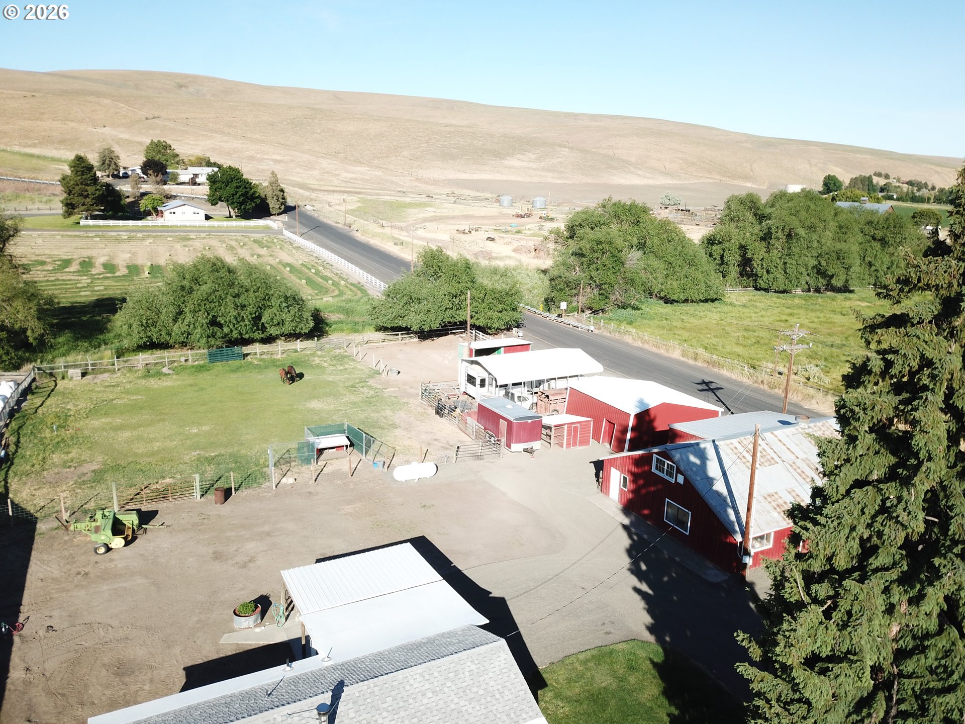 780 West Riverside Street Heppner, OR 97836 - Photo 46 of 46 a view of a terrace with a garden