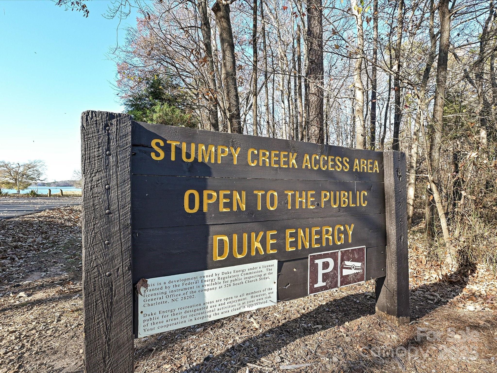 153 Collingswood Road Mooresville, NC 28117 - Photo 21 of 28 a sign on the side of a building