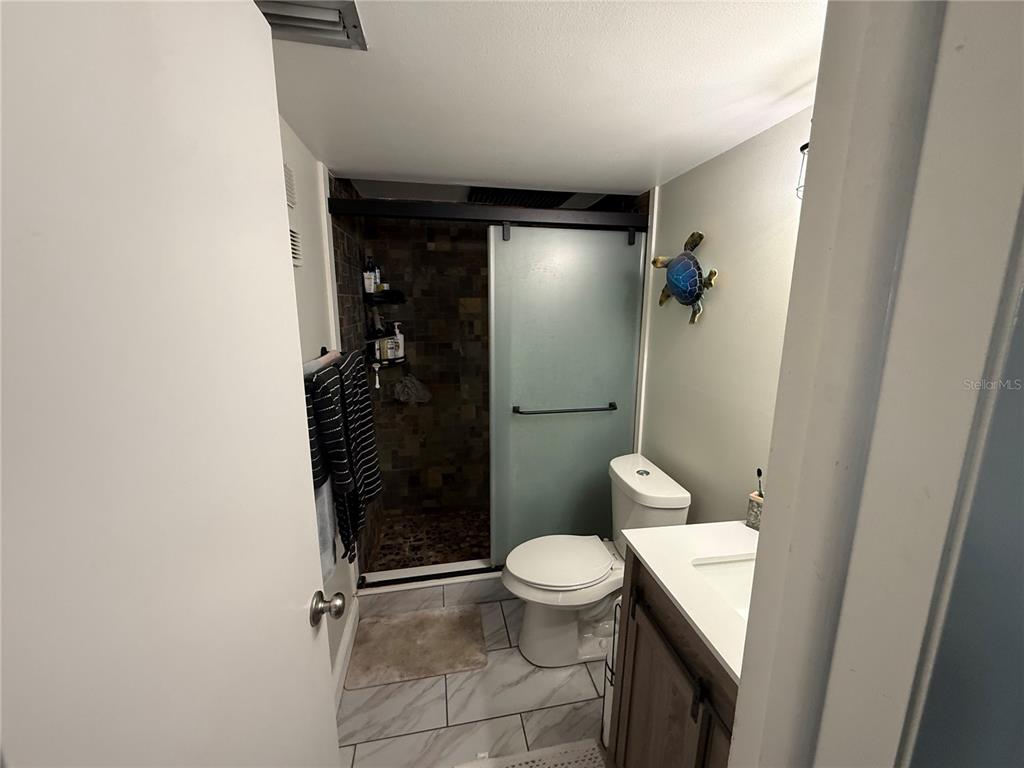 11485 Oakhurst Road, Unit 11001 Largo, FL 33774 - Photo 24 of 33