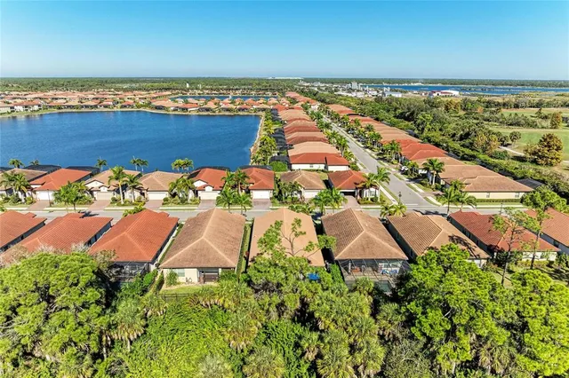 $724,900 | 364 Toscavilla Boulevard, Nokomis, FL 34275