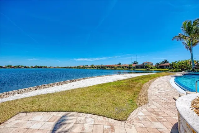 $724,900 | 364 Toscavilla Boulevard, Nokomis, FL 34275