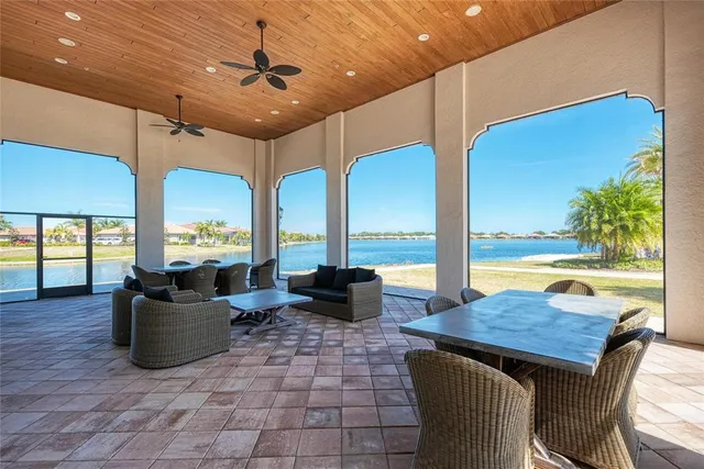 $724,900 | 364 Toscavilla Boulevard, Nokomis, FL 34275