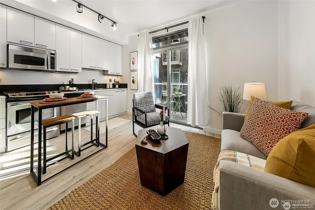 $1,900 | 1414 12th Avenue, Unit 504, Seattle, WA 98122