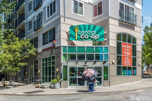 $1,900 | 1414 12th Avenue, Unit 504, Seattle, WA 98122