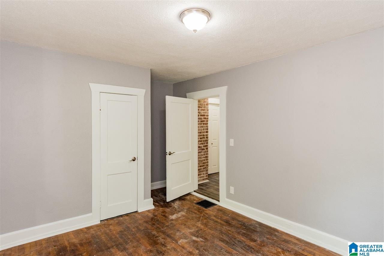 1229 15th Way Southwest Birmingham, AL 35211 - Photo 18 of 26
