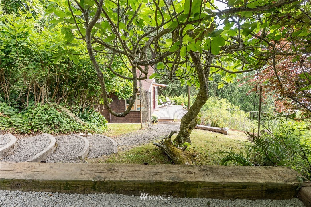12094 Cunliffe Road Southwest Vashon, WA 98070 - Photo 22 of 25 Gallery Image 22