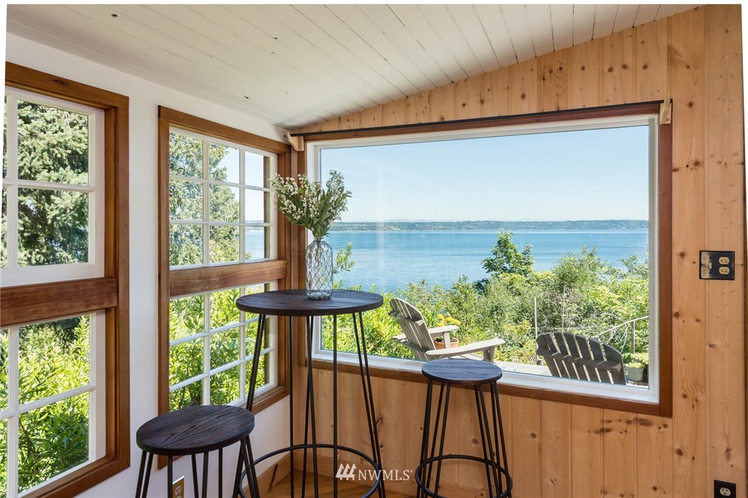 12094 Cunliffe Road Southwest Vashon, WA 98070 - Photo 8 of 25 Gallery Image 8