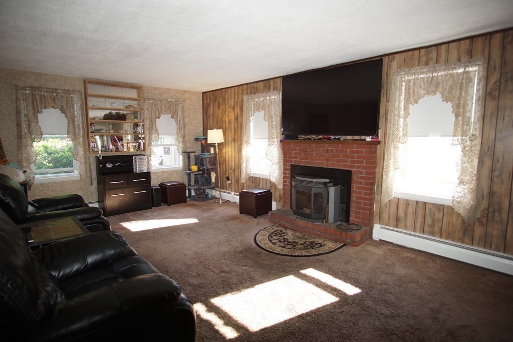 5 A Street Douglas, MA 01516 - Photo 8 of 15 Gallery Image 8