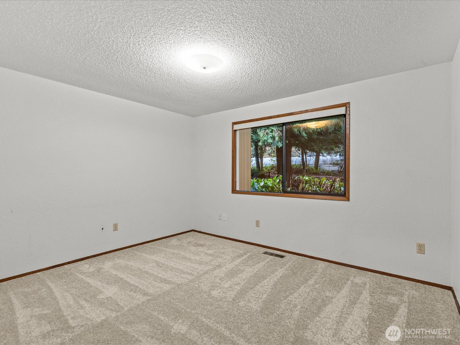 16715 Southeast 235th Street Kent, WA 98042 - Photo 21 of 40