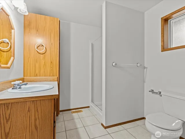 $875,000 | 16715 Southeast 235th Street, Kent, WA 98042