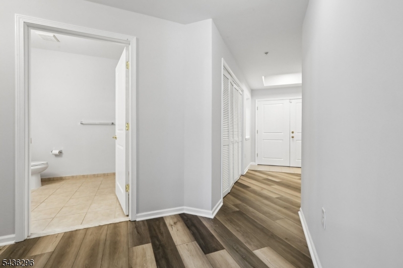 9104 Ravenscroft Road Clifton, NJ 07013 - Photo 26 of 50