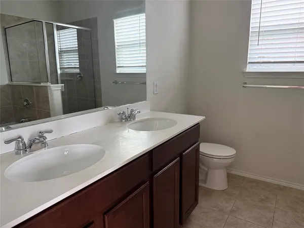 $2,300 | 2225 Heaton Street, Forney, TX 75126