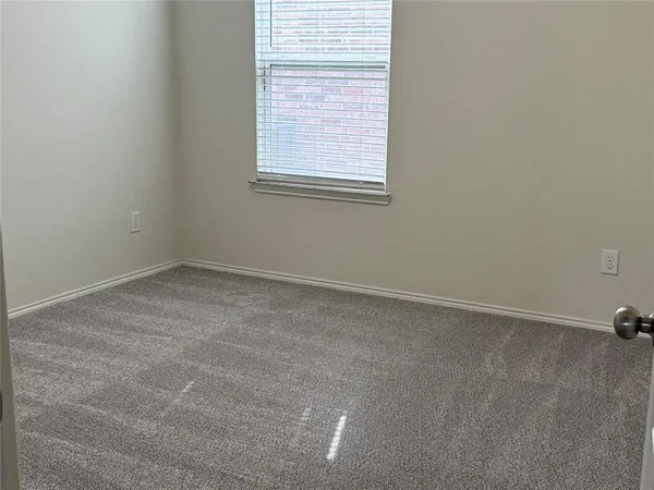 $2,300 | 2225 Heaton Street, Forney, TX 75126