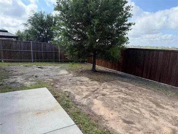 $2,300 | 2225 Heaton Street, Forney, TX 75126