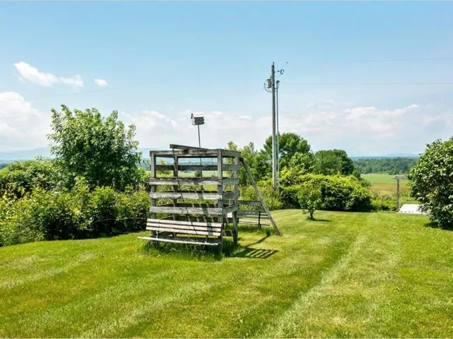 $373,000 | 874 Vt Route, Vergennes, VT 05491