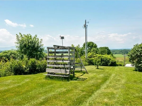 $373,000 | 874 Vt Route, Panton, VT 05491