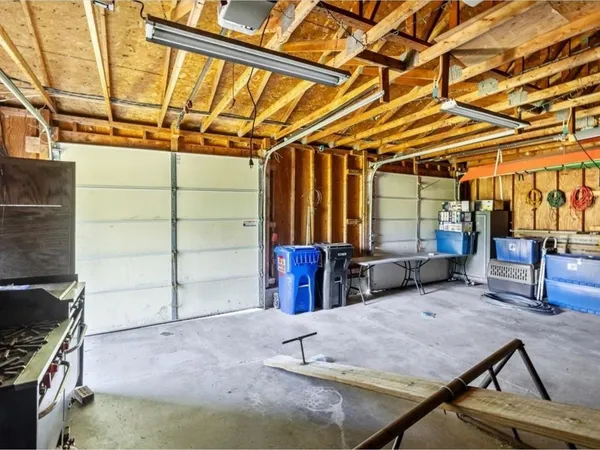 $373,000 | 874 Vt Route, Panton, VT 05491