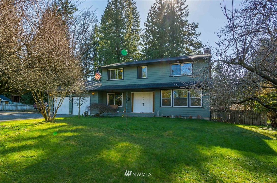 4808 Picnic Point Road Edmonds, WA 98026 - Photo 1 of 25 Gallery Image 1