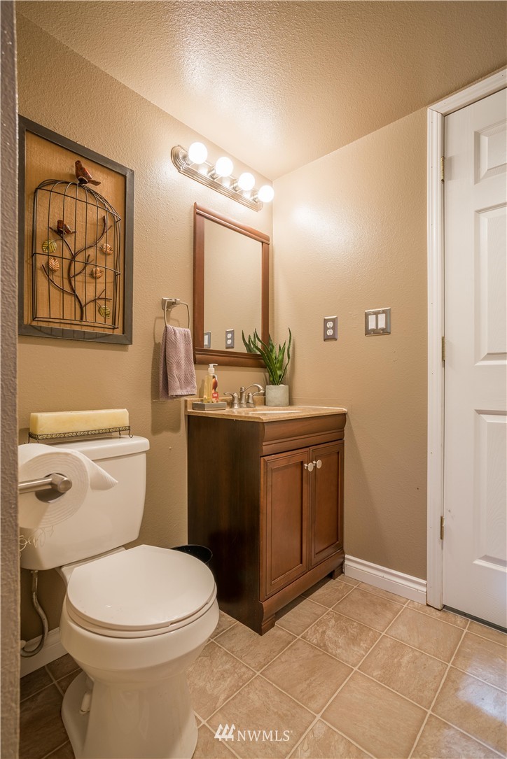 4808 Picnic Point Road Edmonds, WA 98026 - Photo 13 of 25 Gallery Image 13