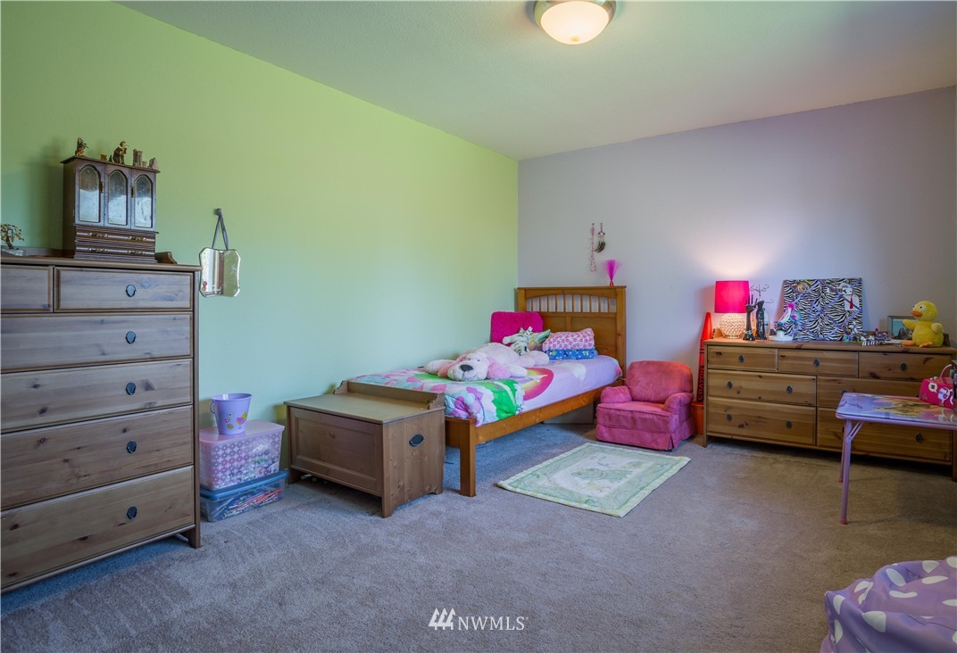 4808 Picnic Point Road Edmonds, WA 98026 - Photo 17 of 25 Gallery Image 17