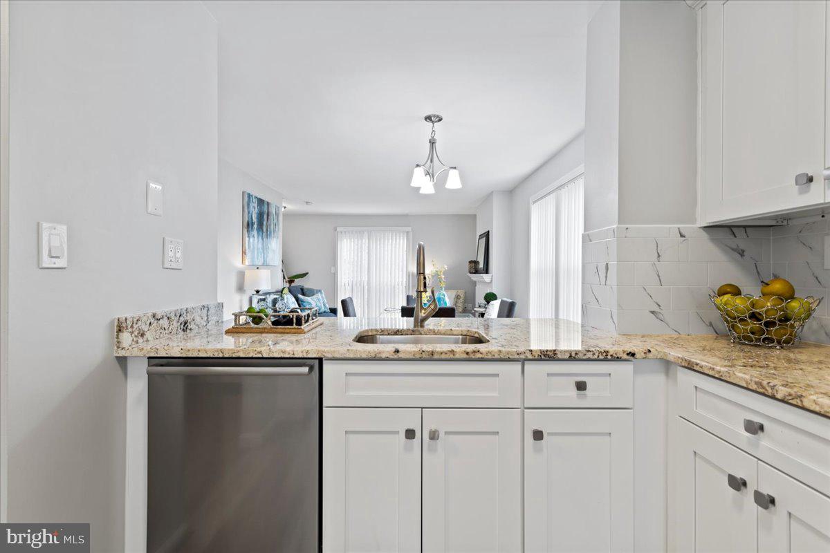 3936 9th Road South Arlington, VA 22204 - Photo 8 of 44 Gallery Image 8