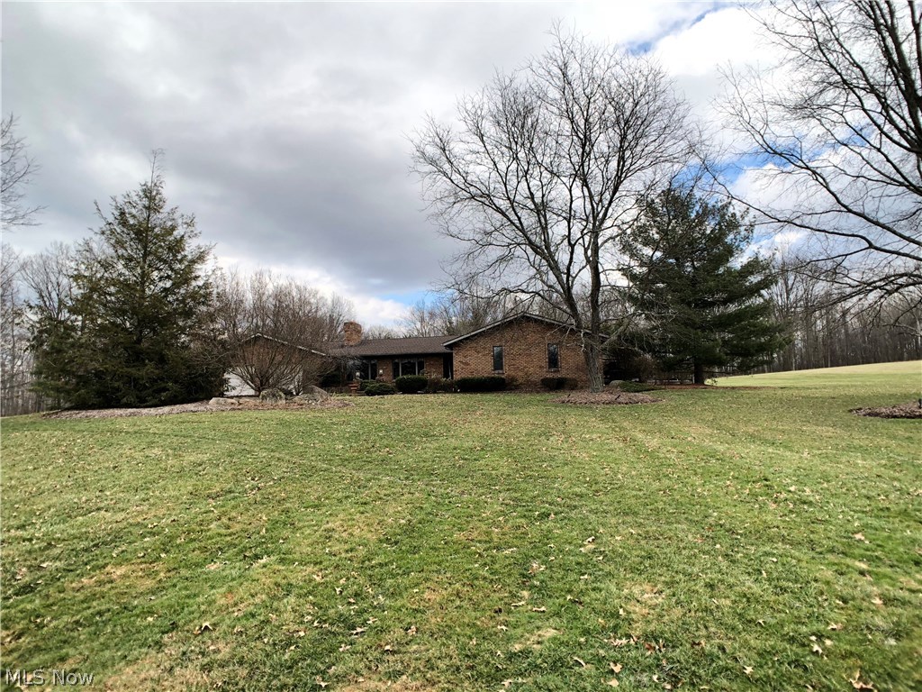 5014 Wayland Road Diamond, OH 44412 - Photo 3 of 29