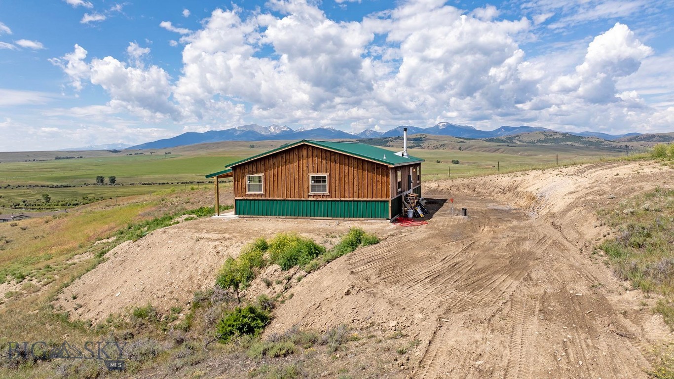 17 Larkspur Road Deer Lodge, MT 59722 - Photo 35 of 47 Gallery Image 35