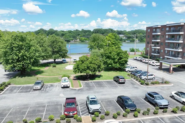 $275,000 | 200 Sanders Ferry Road, Unit 2408, Hendersonville, TN 37075