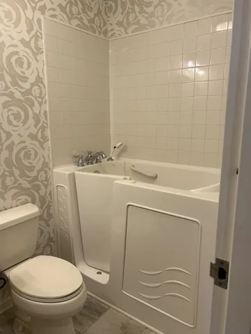 $275,000 | 200 Sanders Ferry Road, Unit 2408, Hendersonville, TN 37075