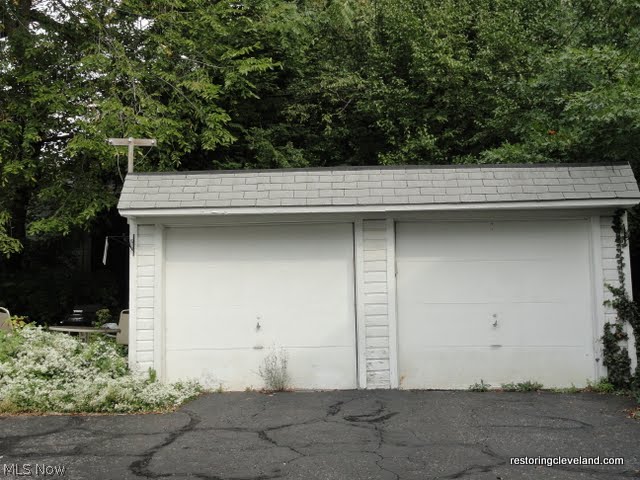 2291-2293 South Overlook Road Cleveland, OH 44106 - Photo 22 of 22 Gallery Image 22