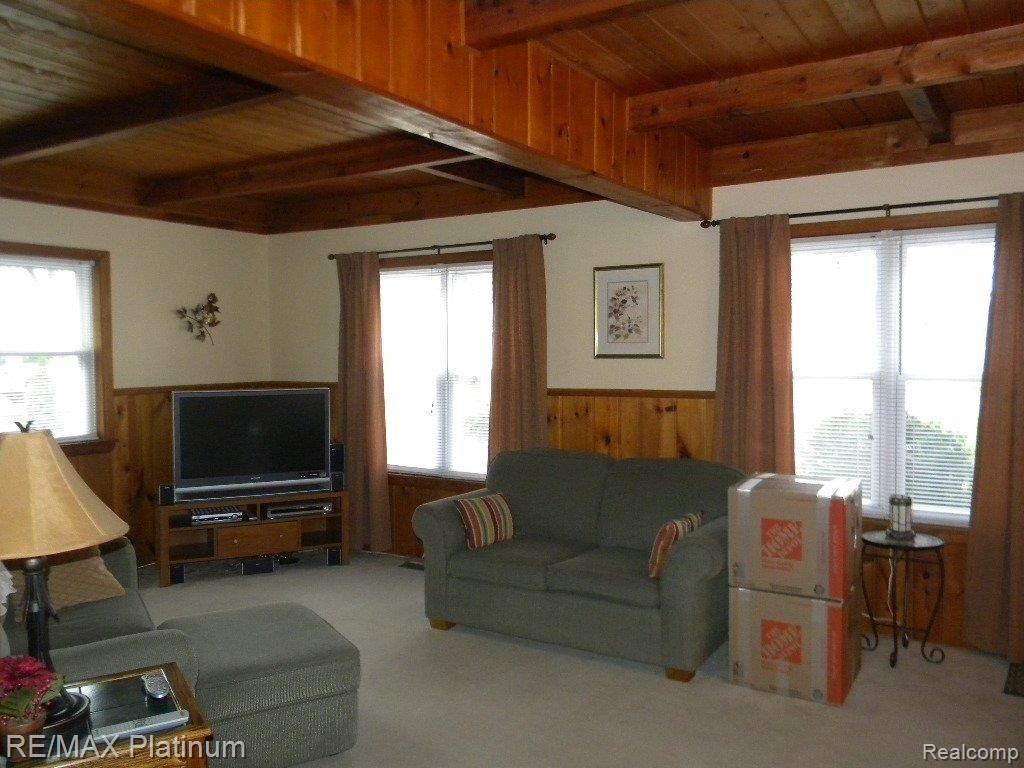 1685 Clark Lake Road Brighton, MI 48114 - Photo 7 of 25 Bright Windows