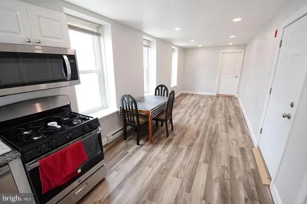 $1,350 | 409 Hermitage Street, Unit 2, Philadelphia, PA 19128