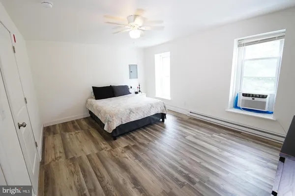 $1,350 | 409 Hermitage Street, Unit 2, Philadelphia, PA 19128