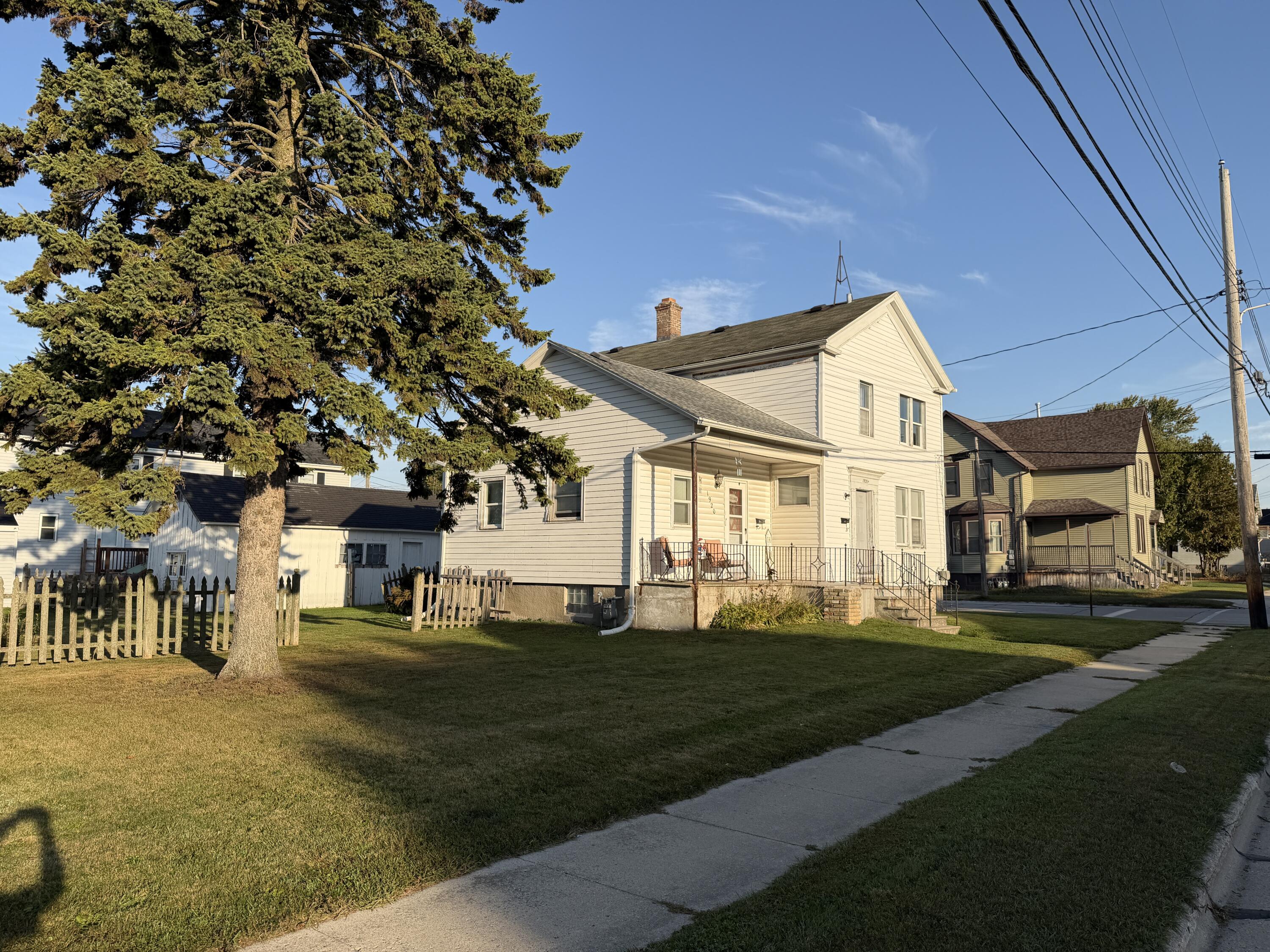 1920 Monroe Street Two Rivers, WI 54241 - Photo 1 of 1 Front/Side