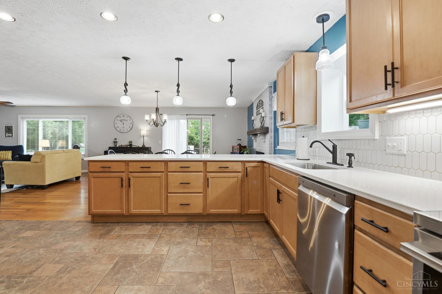3491 Simpson Trace Maineville, OH 45039 - Photo 7 of 37