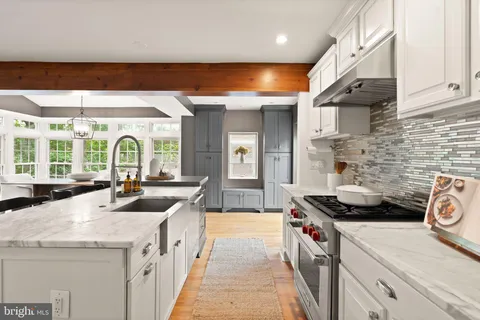 $1,115,000 | 4843 Arlington Boulevard, Arlington, VA 22203