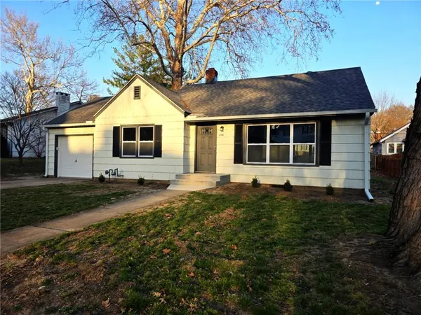 $249,900 | 2748 Fairleigh Terrace, St. Joseph, MO 64506