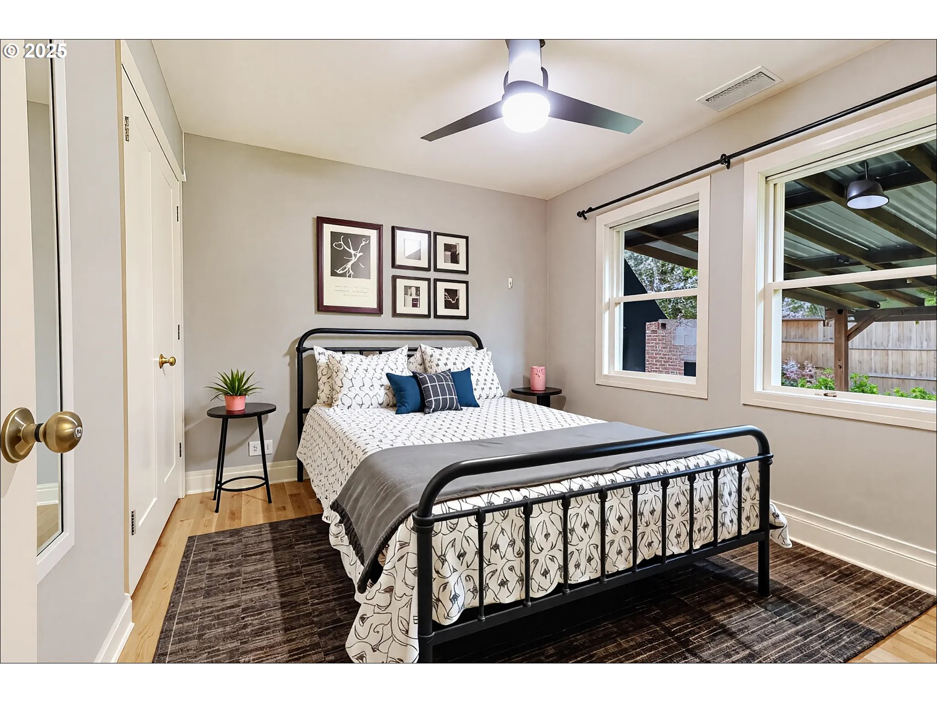 8046 Southwest Capitol Hill Road Portland, OR 97219 - Photo 18 of 42