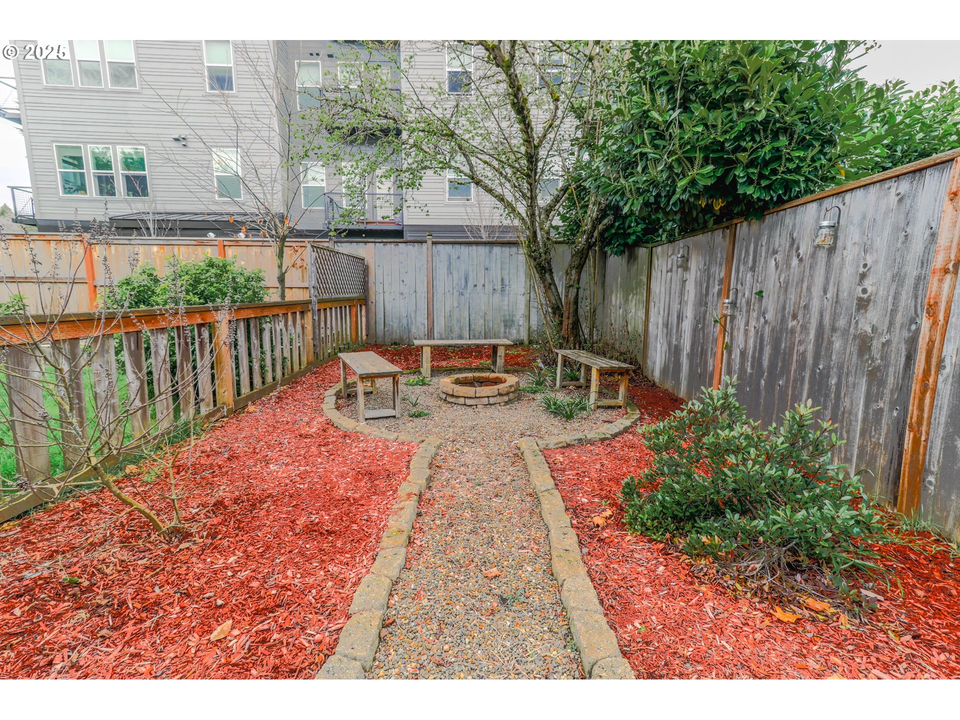 8046 Southwest Capitol Hill Road Portland, OR 97219 - Photo 32 of 42