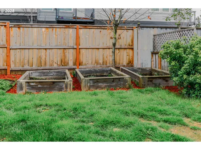 $484,900 | 8046 Southwest Capitol Hill Road, Portland, OR 97219