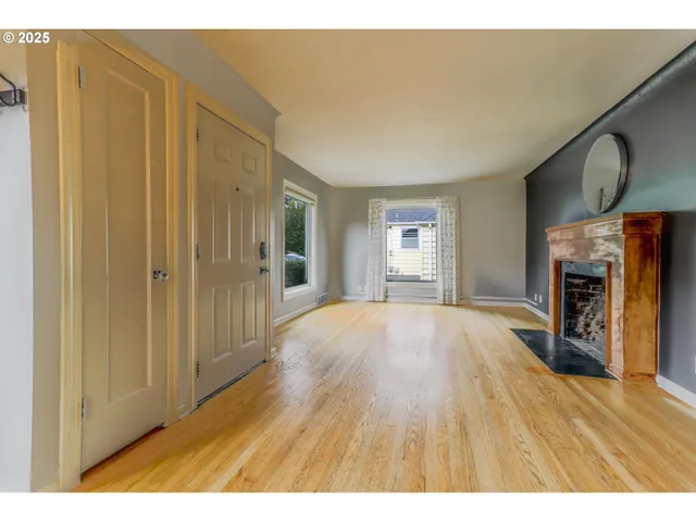 $484,900 | 8046 Southwest Capitol Hill Road, Portland, OR 97219