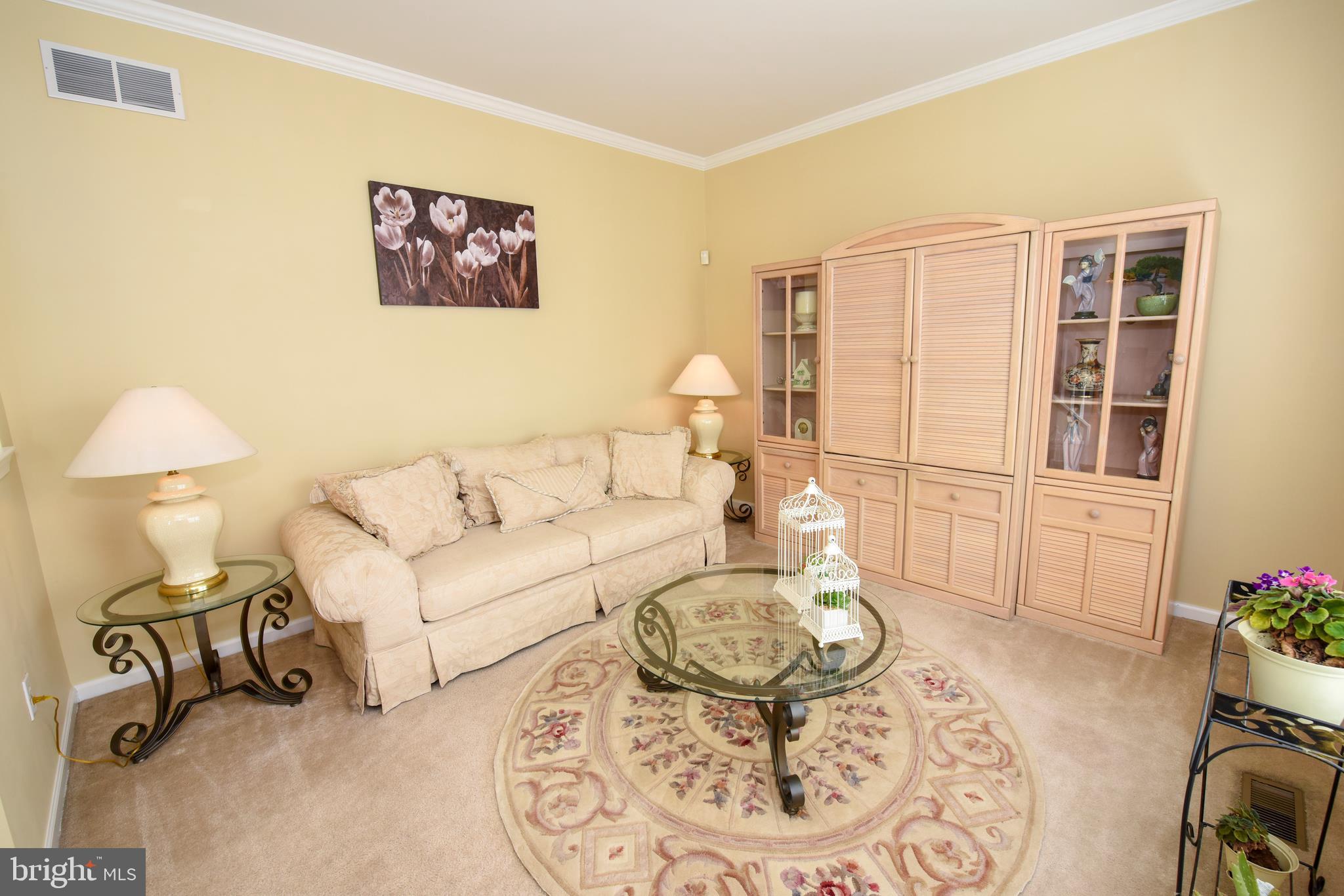 139 Milbury Road Coatesville, PA 19320 - Photo 6 of 52 Living Room