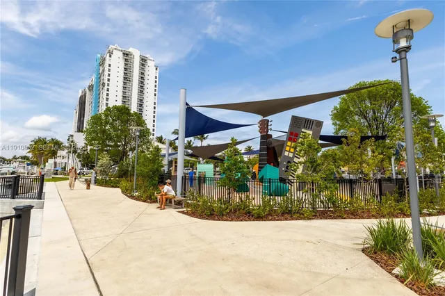 $699,000 | 1800 Sunset Harbour Drive, Unit 715, Miami Beach, FL 33139