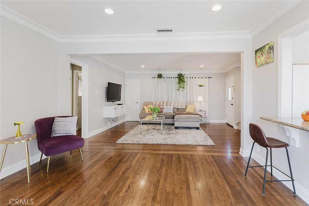 7522 Security Avenue Burbank, CA 91504 - Photo 11 of 37