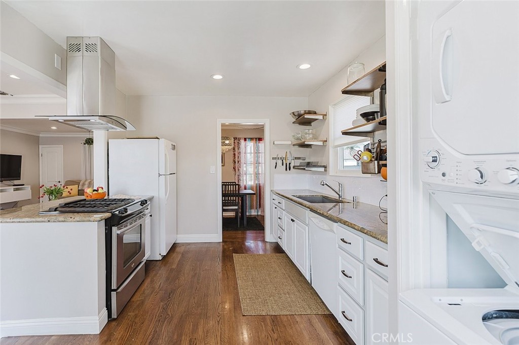 7522 Security Avenue Burbank, CA 91504 - Photo 13 of 37